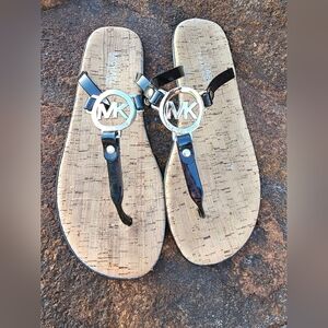 EUC Michael Kors Sandals Size 8 Black